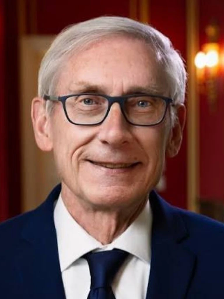 Tony Evers Biography: Wiki, Age, Career, Height, Weight, Boyfriend, Net Worth & More
